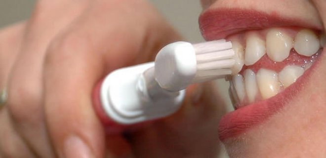 Diş Hassasiyeti Nedenleri ve Tedavisi